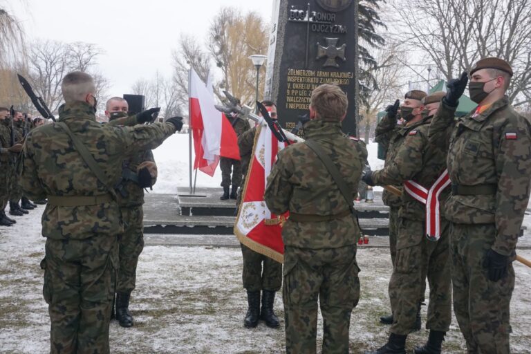 ZAMOŚĆ: Przysięga Terytorialsów w rocznicę powstania Armii Krajowej [ZDJĘCIA]