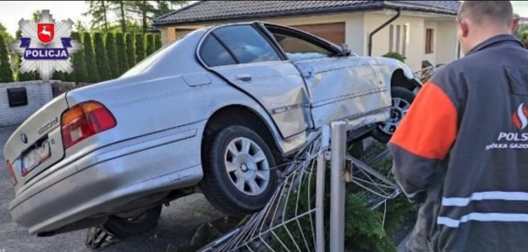 “Zaparkował” BMW na płocie