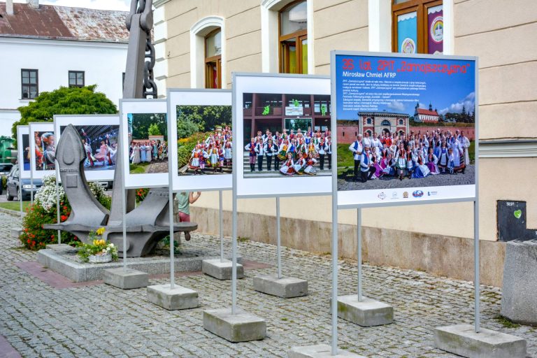 ZAMOŚĆ: Wystawa “35 lat ZPiT Zamojszczyzna”