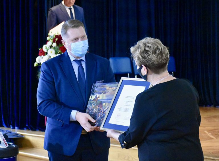 Wizyta ministra Przemysława Czarnka w Branżowej Szkole w Szczebrzeszynie