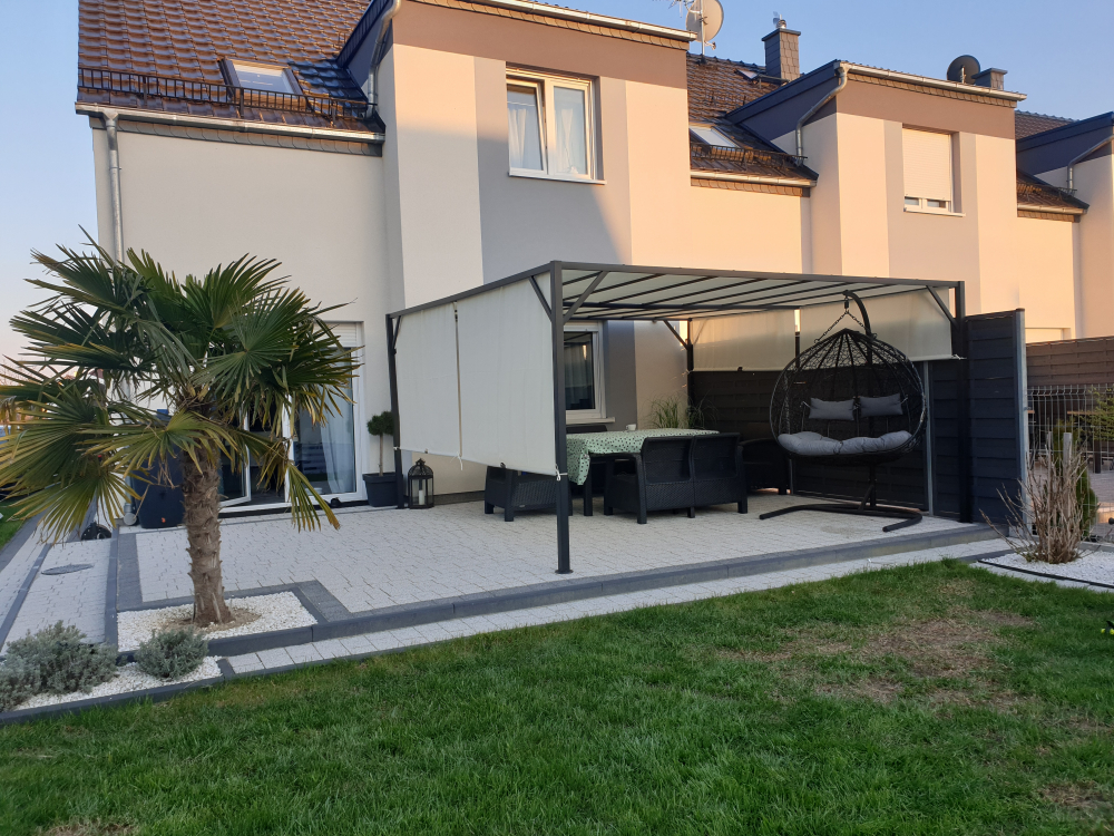 pergola tarasowa metalowa santorini 4 x 4m kremowa garden point pergole tarasowe 4636 Wygodny taras? Sprawdź na co zwrócić uwagę.